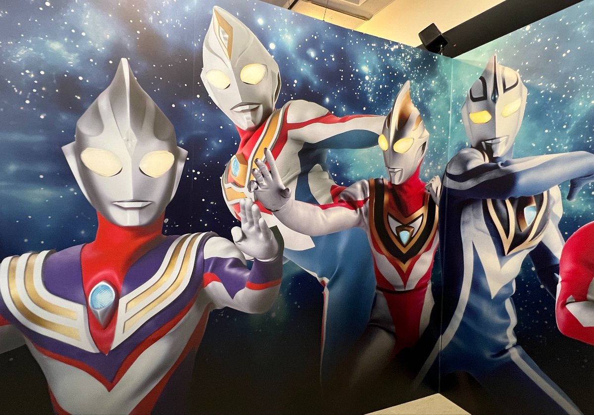 Jm_kdhm's tweet photo. 久しぶりにウルトラマンのショーを見に池袋へ👍✨
何十年経っても変わらずかっこいいヒーロー😎
#ウルトラヒーローズEXPO https://t.co/8bDShSrH6s