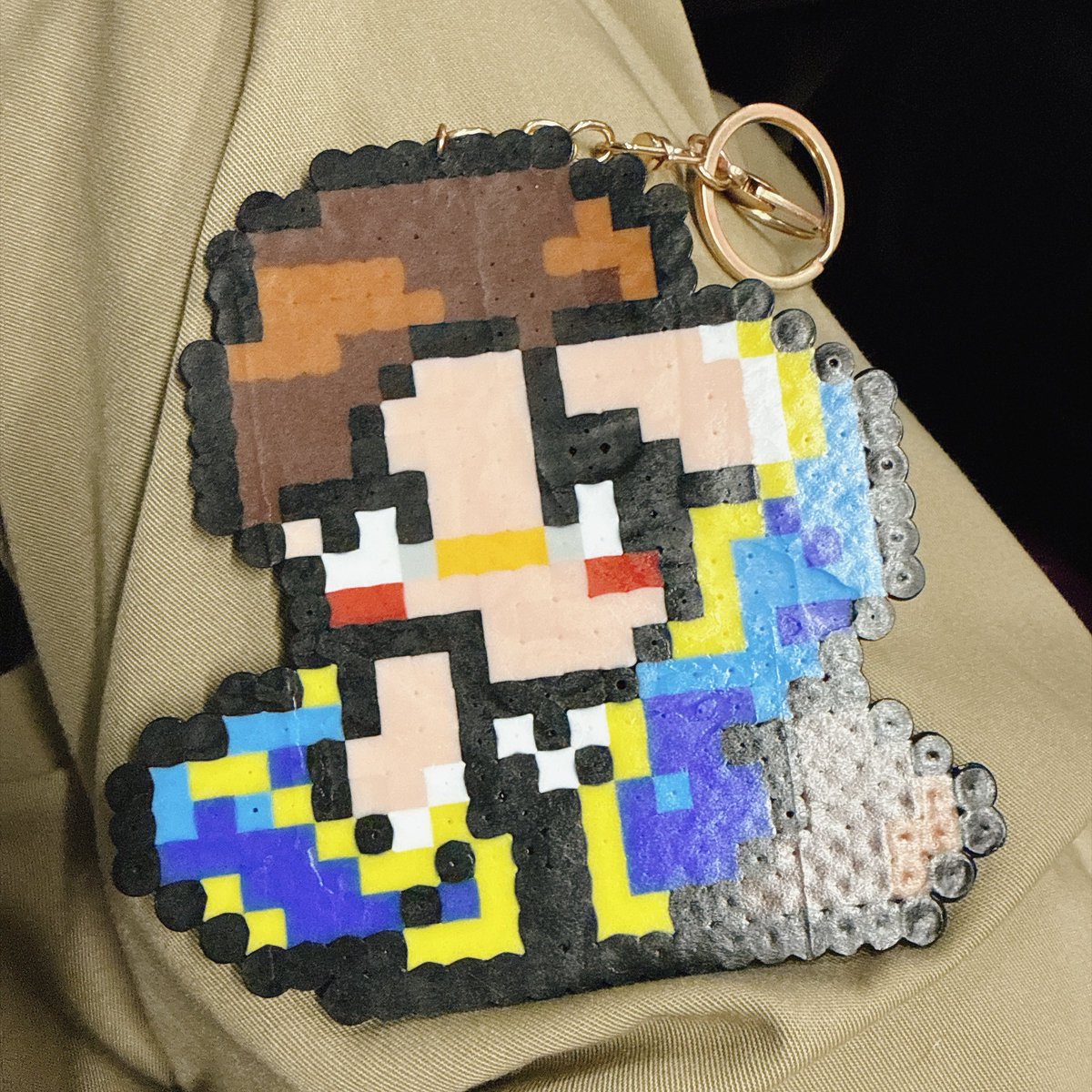naruslot's tweet photo. 本日8/13(木)エビライ1日目現地の帰り道にM!LK塩﨑くんの手作りキーホルダーを拾いました。

持ち主の方にお返ししたいため、もし心当たりのある方はリプライお待ちしております。

#EBiDAN
#エビライ https://t.co/UK5z9RcNb7