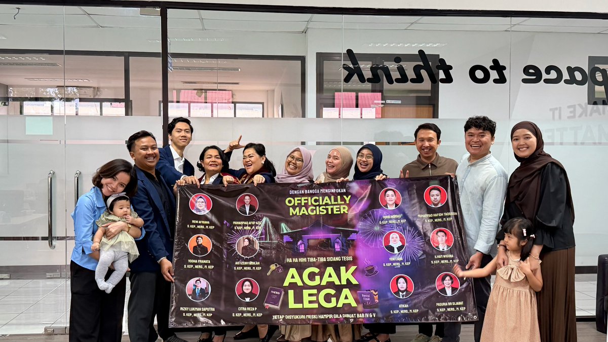 HTaqiudin's tweet photo. Alhamdulillah menamatkan cerita di magister🤩 https://t.co/ZFBa2F0yaV