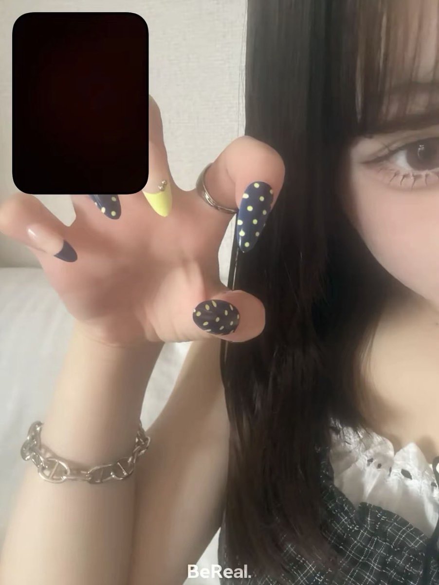 vf16_ex's tweet photo. ネイル可愛いくない？ https://t.co/rbez2hvbbT