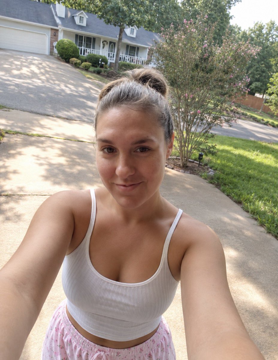 kayla124577's tweet photo. Good morning everyone https://t.co/fsYi5EzgES