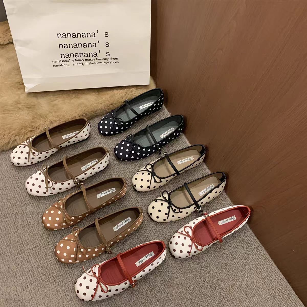 hyucksole_ldh's tweet photo. 🌻#hyucksole_go | pls help rt~

wts lfb ph mary janes inspired flats/shoes

1st pic: ₱180
2nd pic: ₱220
3rd pic: ₱240

— isf tbf (est. 50-70)
— sizes: 35 to 40
— from chn, aug-sept eta
DOO&amp;DOP: AUGUST 25

📌REPLY/ DM TO ORDER https://t.co/Lghixwx6iT