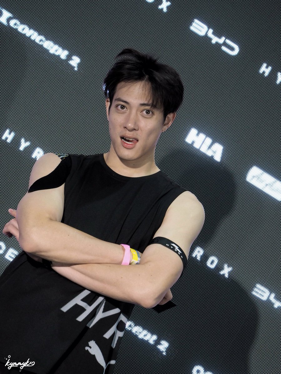 kymmyk_'s tweet photo. - 13082026 - 

ให้เล่นกีฬาเนาะ ไม่ใช่มาเล่นกับจัยยย 😔❤️‍🔥

#HyroxBangkok2026
#ThorThinnaphan https://t.co/QYXyEJG4QK