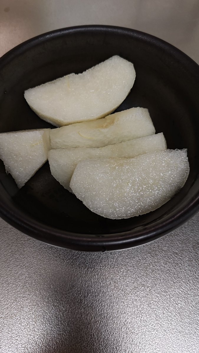 bear_bear123's tweet photo. @sumitomofree @rosa0724 頂きました〜。めっちゃ瑞々しいのに味が濃くて美味かったです！！ https://t.co/NNdAAyqkJu