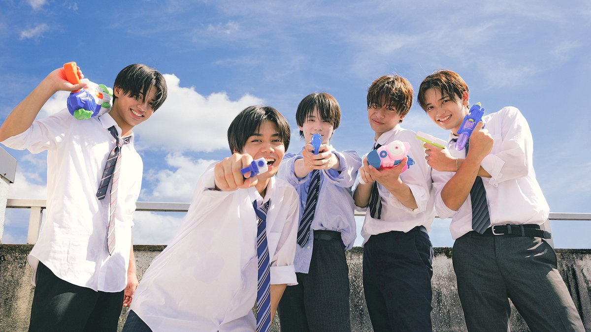 oricon's tweet photo. 『今日、好きになりました。夏休み編2026』
メンバー出演のスペシャルムービーが公開🫧
 
現役高校生たちの爽やかな夏の一瞬を描く
https://t.co/k5rvs4NsUm
 
🏠スタジオ出演
井上裕介（NON STYLE）、かす
大友花恋、中川大輔
 
👤キャスト
くうが、けい、みのり、まり、はるか、そら
せいたろう、ゆあ、あやか、すみれ、たまき
 
#今日好き