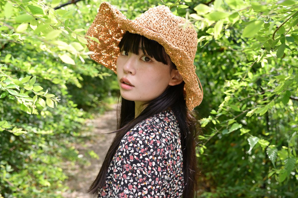 GoGoHappy2000's tweet photo. 光を纏う　　モデル　桃ひなさん 
#東北ポートレート 
#桃ひな展 https://t.co/mMH0pOHh4N