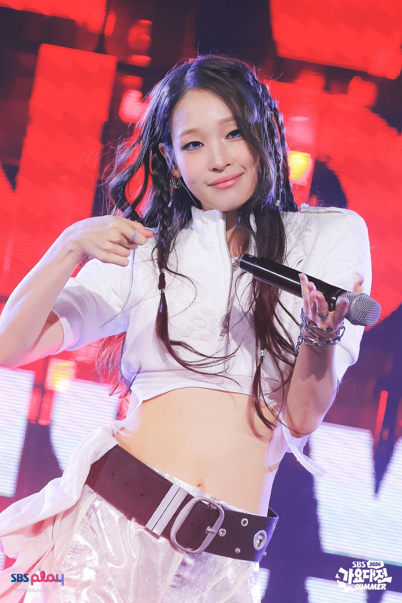 anniesHQ's tweet photo. 📸 SBS Summer Song Festival stage moments 

#ANNIE #TARZZAN #ALLDAYPROJECT #올데이프로젝트 https://t.co/HQ77Zmpvl3