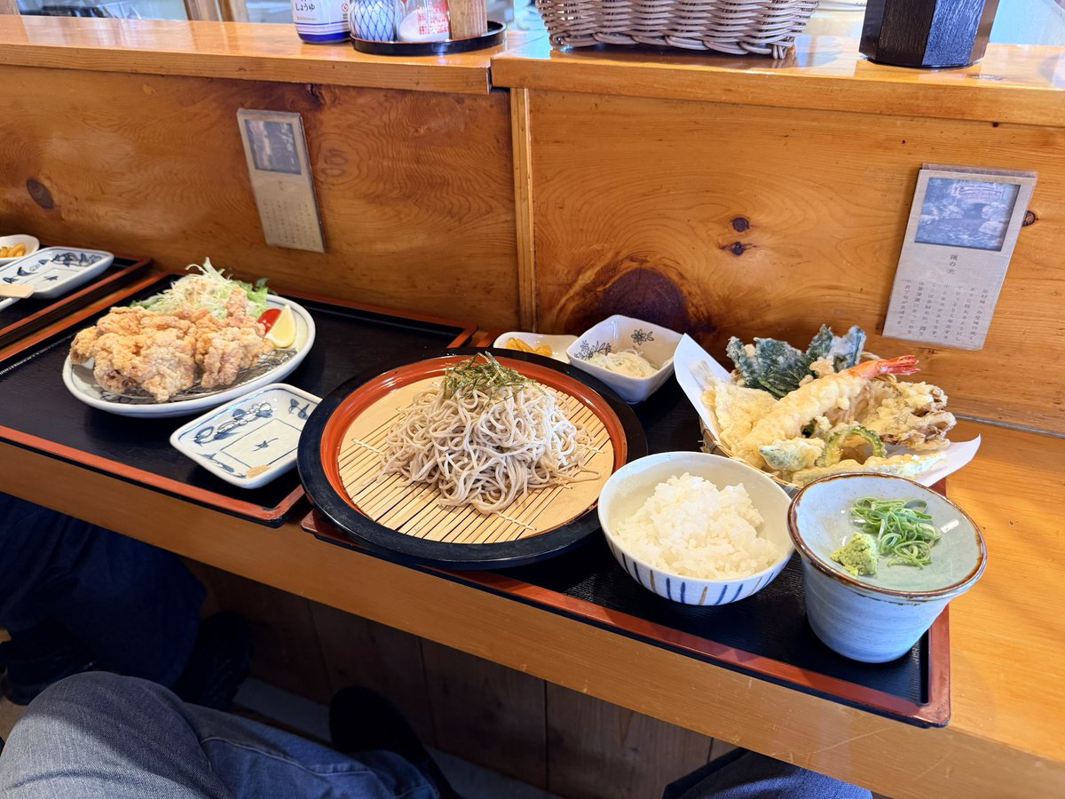 ichimitaka's tweet photo. 恵那からVIVANTの2nd１話に登場した岩���城下町に行って楽しんできました😄
こちらは朝晩涼しくバッテリー節約👍
まだまだ避暑の旅は続きます😁

#キャンピングカーの旅  #盆休み https://t.co/Ye0BuVkhYG