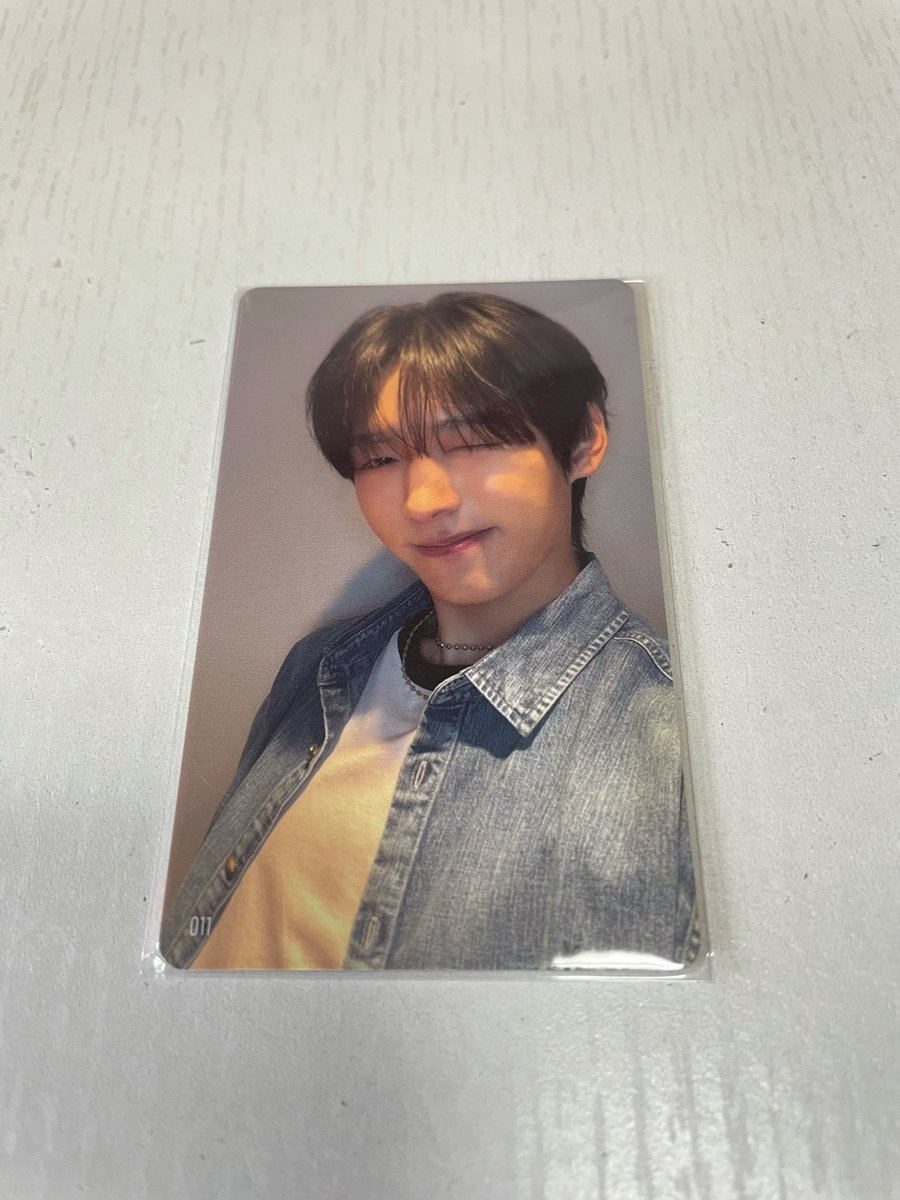 m_tr_goods's tweet photo. KO1KEYZ コイキーズ 1st FAN MEETING ファンミ トレカ 事前EC 7000円

【譲】011 シンヘン
【求】010.011 飯塚 亮賀 RYOGA

郵送または21日.22日ファンミ現地にて手渡し可能でございます。
検索からでもお気軽にお声がけください。
#KO1KEYZ #KO1KEYZ交換 https://t.co/eWedBdrJSd