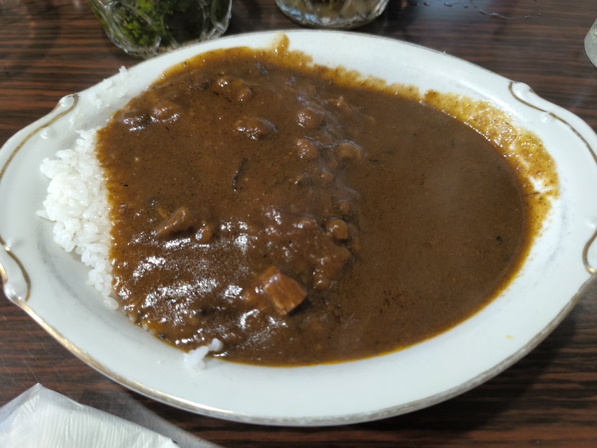 yuya_messi's tweet photo. 何気なく見つけたカレー屋さんが美味しくてまた今度行きたいけど、土日休みの9時-18時だから普通に仕事してたら行けない、、、 https://t.co/509YqBQcNG