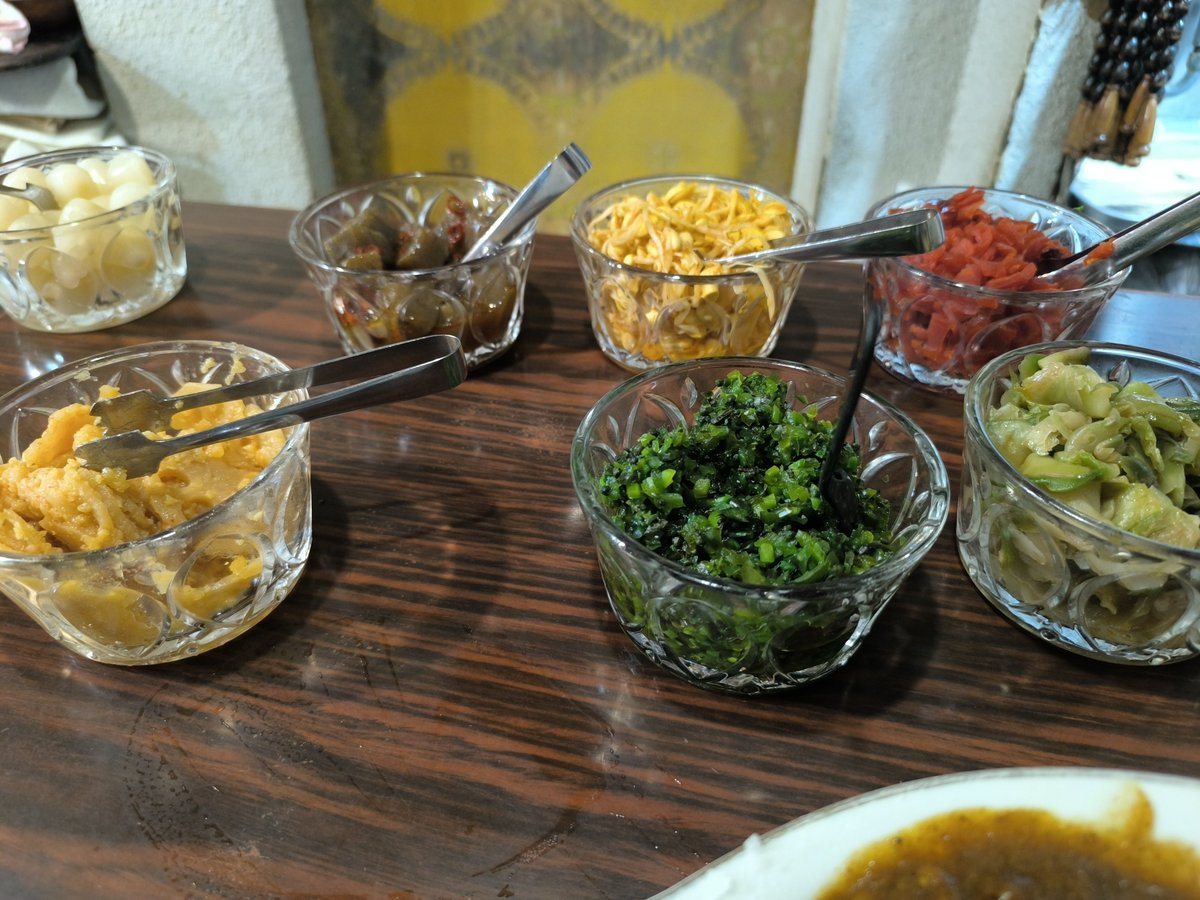 yuya_messi's tweet photo. 何気なく見つけたカレー屋さんが美味しくてまた今度行きたいけど、土日休みの9時-18時だから普通に仕事してたら行けない、、、 https://t.co/509YqBQcNG