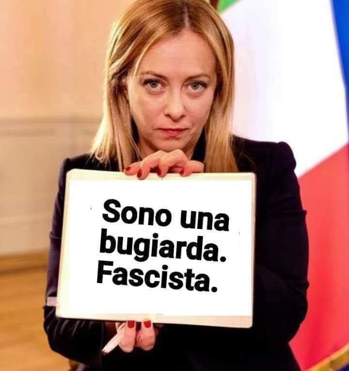 baffi_francesco's tweet photo. - Presidente, la gente non arriva a fine mese, le bollette aumentano, i prezzi dei carburanti salgono, la Sanità è allo sfacelo, non c'è un salario minimo, le pensioni sono da fame, cosa dobbiamo dire loro?
- Ditegli che farò chiudere Report e licenziare Ranucci. https://t.co/ECUaFdTJid