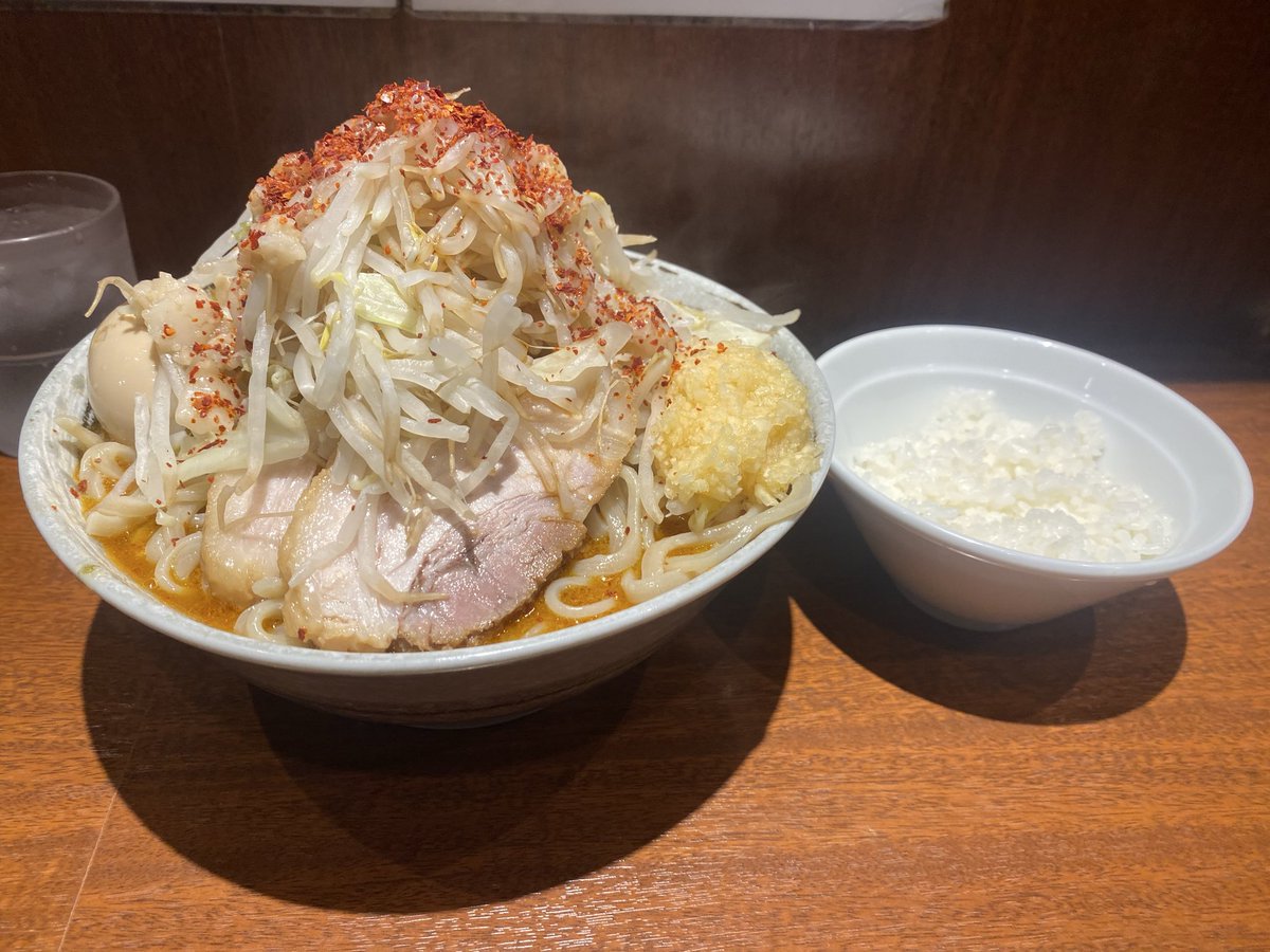 kittan612's tweet photo. づかちゃん 港南台店
辛味噌ラーメン特盛＋ライス

モニヤン夫婦と定期訪問‼️
今日は暖かいスープの気分だったので辛い味噌ラーメンをチョイス
辛さの中に旨みあり🌶
最後はライスドボン��完全優勝🍚
ご馳走様でした🙏🏻 https://t.co/X9N4Y98nSZ