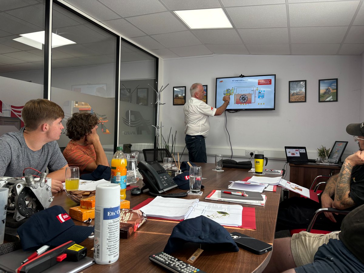 APAIRLtd's tweet photo. ☀️ It’s been a suncream & gazebo kind of a week with HQ hosting another #CityandGuilds #mobileaircon course
🎓Congrats to Luke from #Moorend , Harry-#JamesGreenFarmMachinery, Daniel & James @PirtekUKIreland-Liverpool) who passed the exam & are now #Fgas qualified👏
#airconexperts https://t.co/5V3sSoICw3