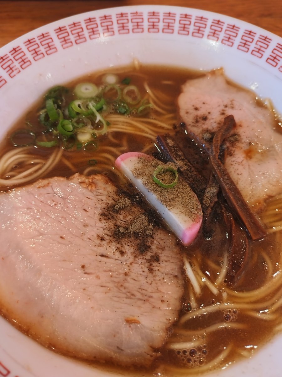 sikakubey's tweet photo. 帰省ツーリングからの和歌山ラーメン！　
美味すぎ！
和歌山近くて良かった！ https://t.co/fyNEMeLXzX