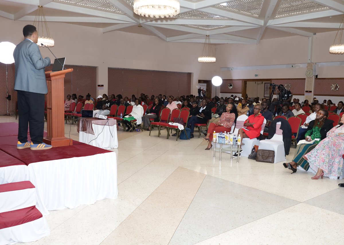 Centonomy's tweet photo. Our Centonomy Open Day was one for the books!
#Beyond the Paycheck: What a day! 

A BIG thank you to our incredible speakers for sharing your knowledge, experience and wisdom with us.

@DonaldWangunyu  @angieonbonds @cekenduati  
@milcentBitutu @Elsie &amp; our MC @Kingori_Muito https://t.co/1KMbjU0V1g