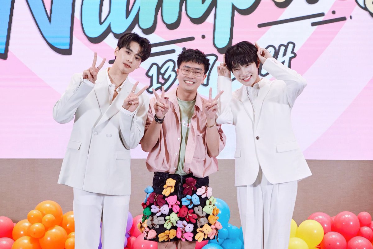 paokiat's tweet photo. 1.ลงไป 1 สิทธิ์ 900-1,000 ไม่เกินนี้ 
2.แล้วได้เป็นลกฟ. แล้วน้ำปิงจับขึ้นไปเล่นเกม ห้ามยิ้ม
3.เก่งน้ำปิงมาบอกรักทุกภาษาต่อหน้า
4.ชนะได้ถ่าย 2:1 🥹

🐰🦆
ครั้งแรกในชีวิต ตามตั้งแต่หลังซีเซอรออก
วินามหนามยังไม่ เขมจิรายังไม่เกิด 
ตอนนี้ 900 ไม่ได้แล้ว 🥹😂

#kengharit 
#nampingstagram 
#KengNampingㅤㅤㅤㅤ