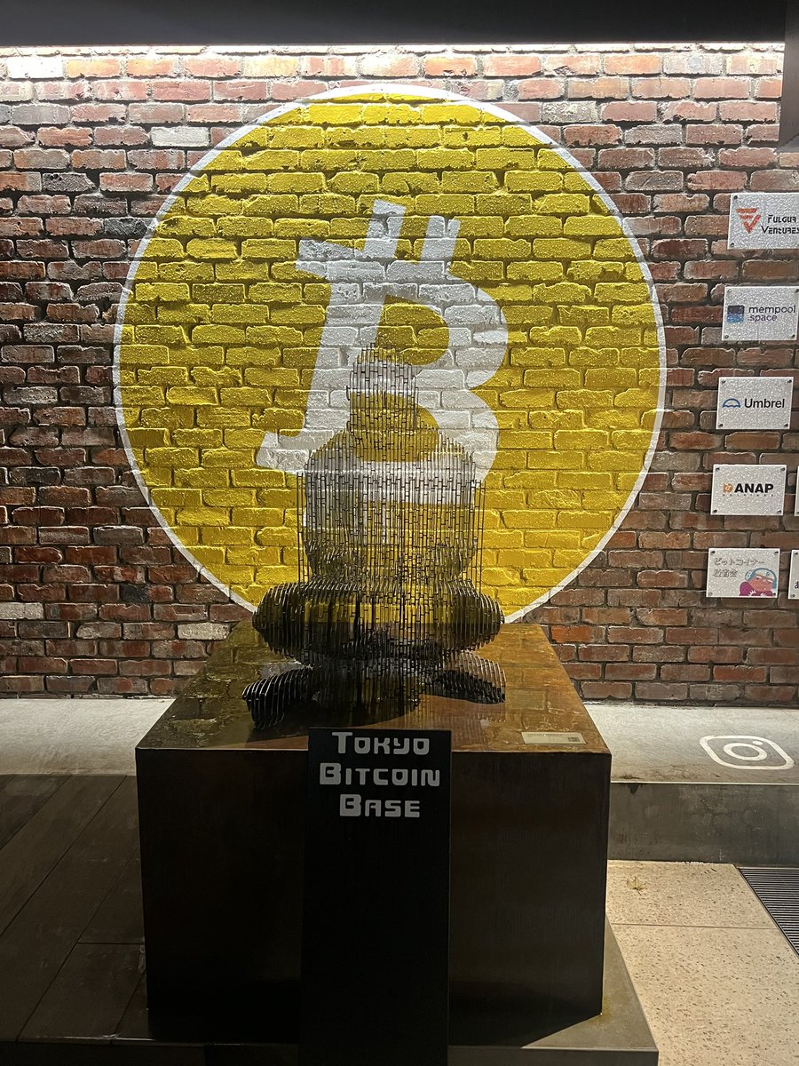 ginzanights100's tweet photo. 初めてTokyo Bitcoin Baseに来ました！🙌 https://t.co/fM5MuQhSM5