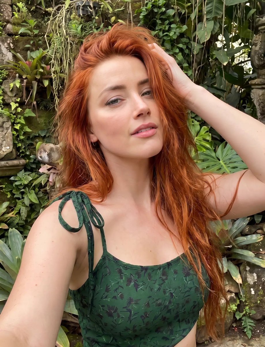 Animaltales_11's tweet photo. Amber Heard at 40,Proof that real beauty only gets better with time. 🔥 https://t.co/FulsegkiO4