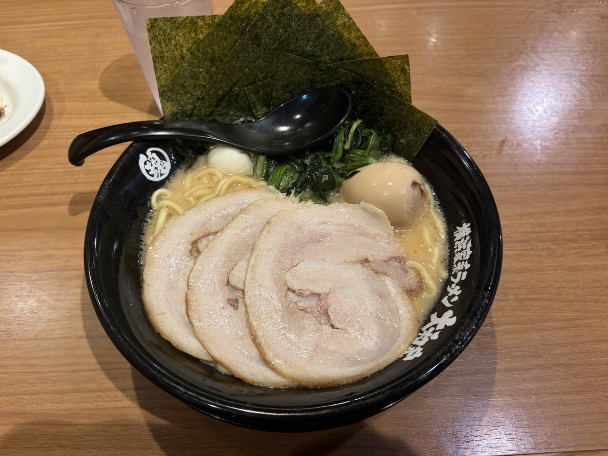 roi_tan_fivem's tweet photo. うまい https://t.co/nmBKLequaF