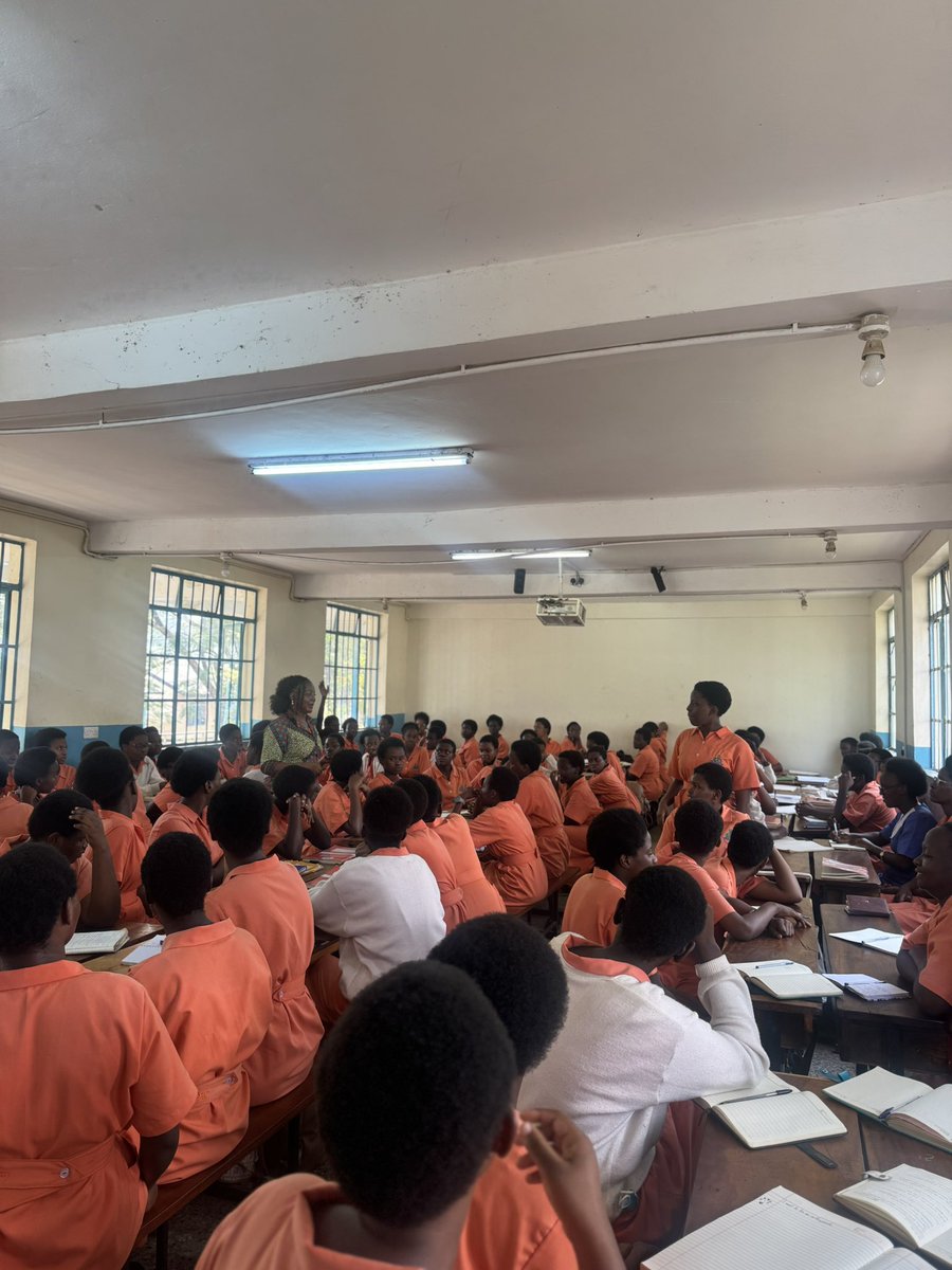 SabrinaKitaka's tweet photo. This morning I was truly honored and privileged to participate in the Career’s Day at Nabisunsa Senior Secondary School  on invitation of the Headmistress and the Old Girls Association 🤩🤩🤩It was a beautiful day.There were several invited dignitaries from all walks of life.The Ladies (Girls) were very interested and eager to learn.I was truly impressed by the cleanliness of the school,the discipline and confidence of the students and the warm reception by the staff.The Old Girls association mobilized different professionals to offer guidance to the students.Many thanks to my Dear Colleague Prof Christine Nalwadda Luttu for the kind invitation.The Headmistress Hajat Janat Kakumba is a great leader.Blessings and  love,Dr.Sabrina Kitaka 🌹