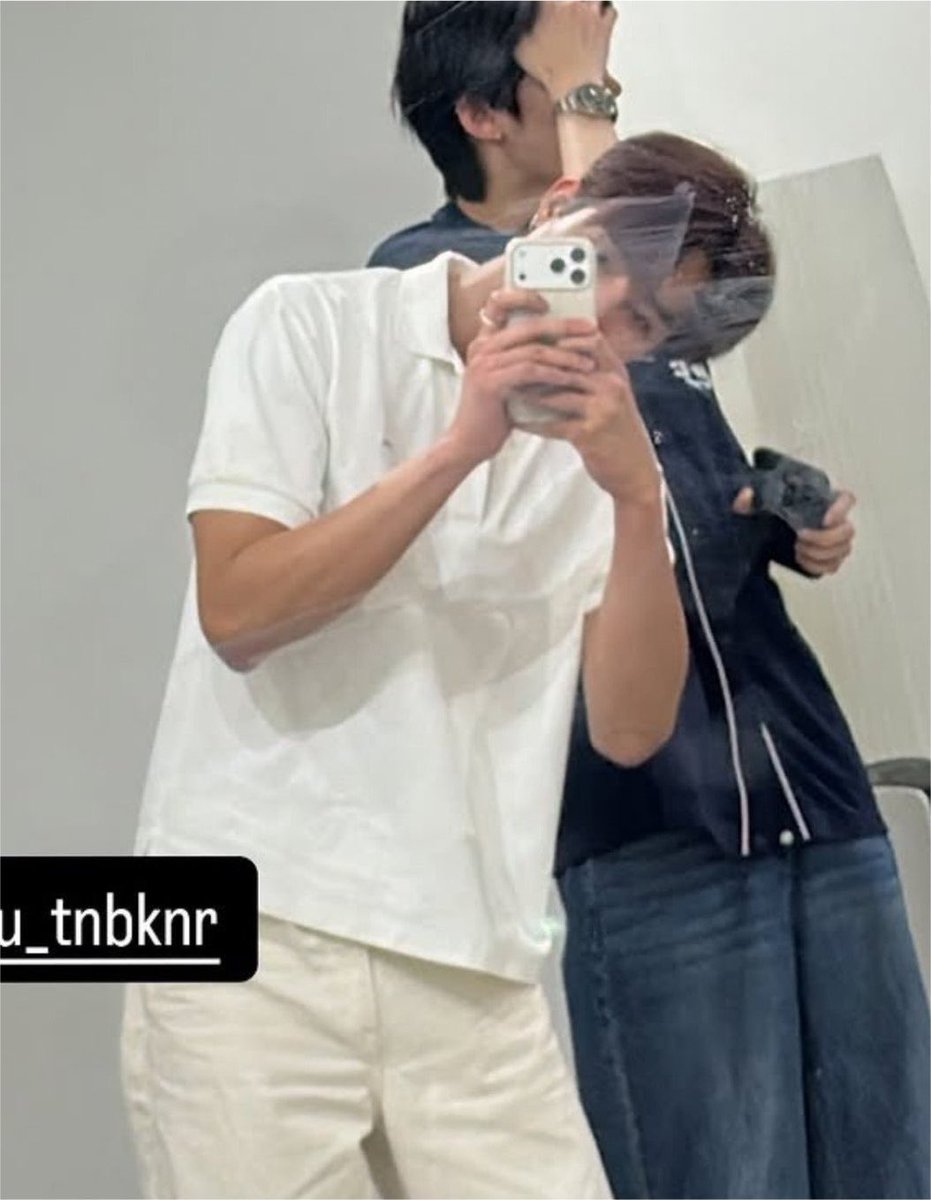 sixteenth26_'s tweet photo. ใส่เสื้อของอะไรคะน่ารัㅡ               ของแฟนครับ

#เอิร์ทมิกซ์ ; #EarthMix https://t.co/r97TrSXD77