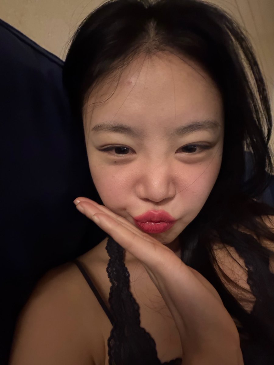 globalsoojin's tweet photo. [📸] 260813 SOOJIN instagram update 

#SOOJIN #수진 https://t.co/KbBvRkinIM
