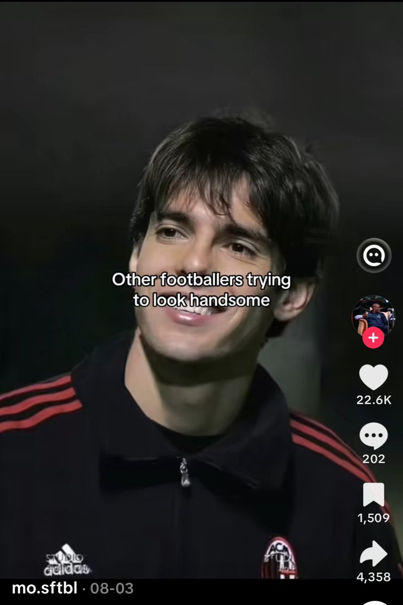 mahrival_vth's tweet photo. @OOCprogresismo2 Not only Korean guy, they even compare Kante with other footballers who have many female fans, and say Kante more handsome, but when they are watching porn, they will avoid the video with black female 🤣🤣🤣 https://t.co/IjbM4rS1wo
