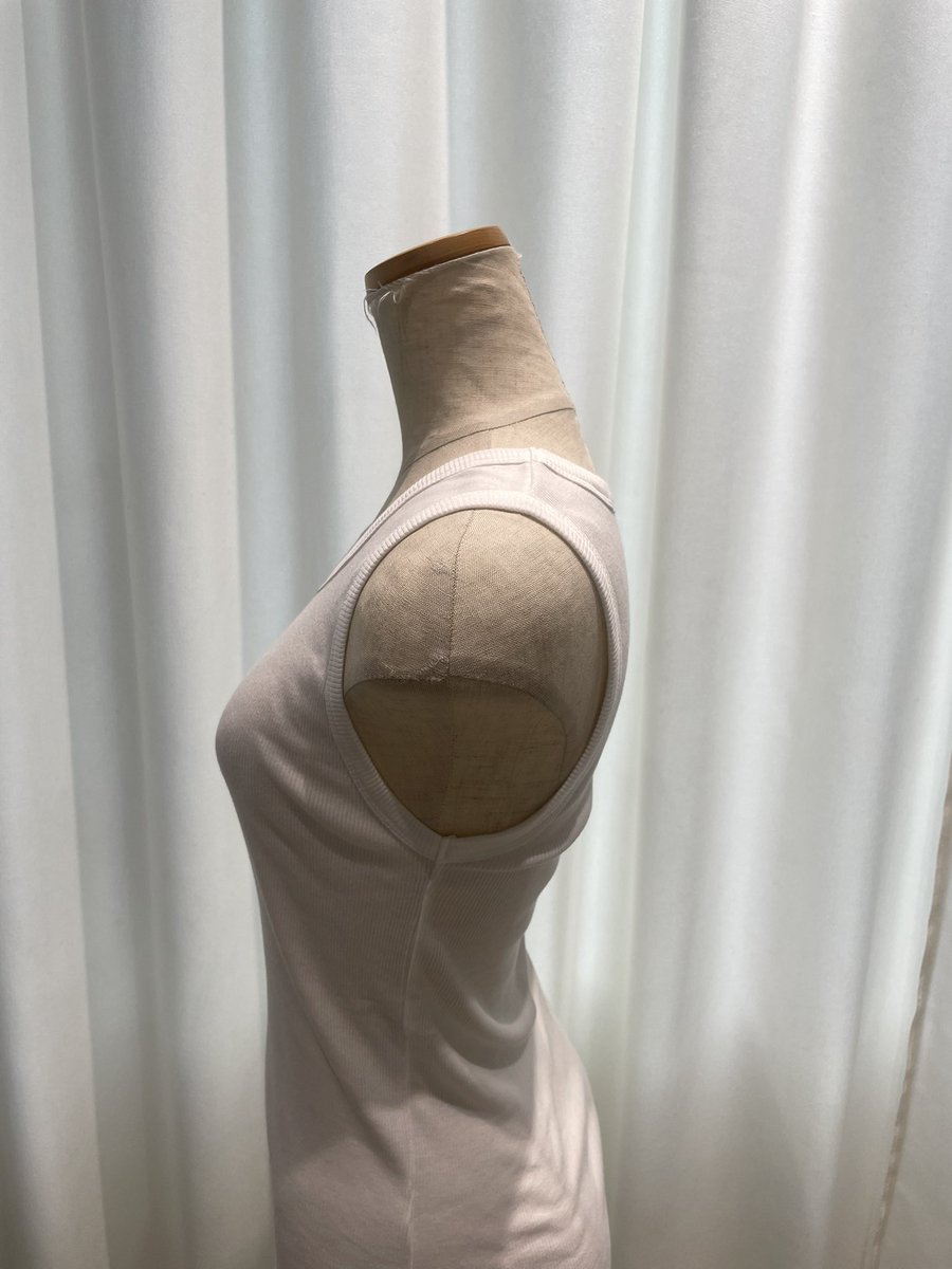 711_0000's tweet photo. 新しい仕事もも来月で半年ネ👕 https://t.co/WIXXJIo2BU