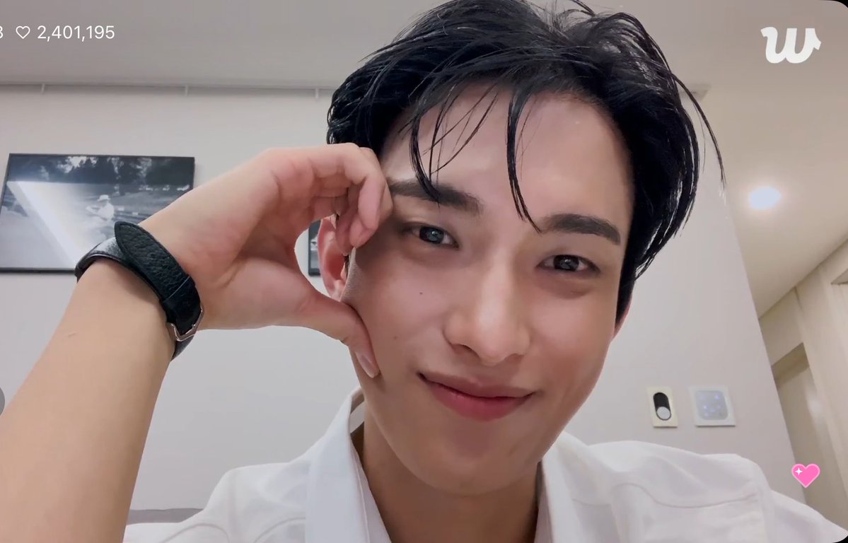 wonubliss's tweet photo. im gonna miss you big time, dokyeom! 🥹 https://t.co/6BklfHCKWf