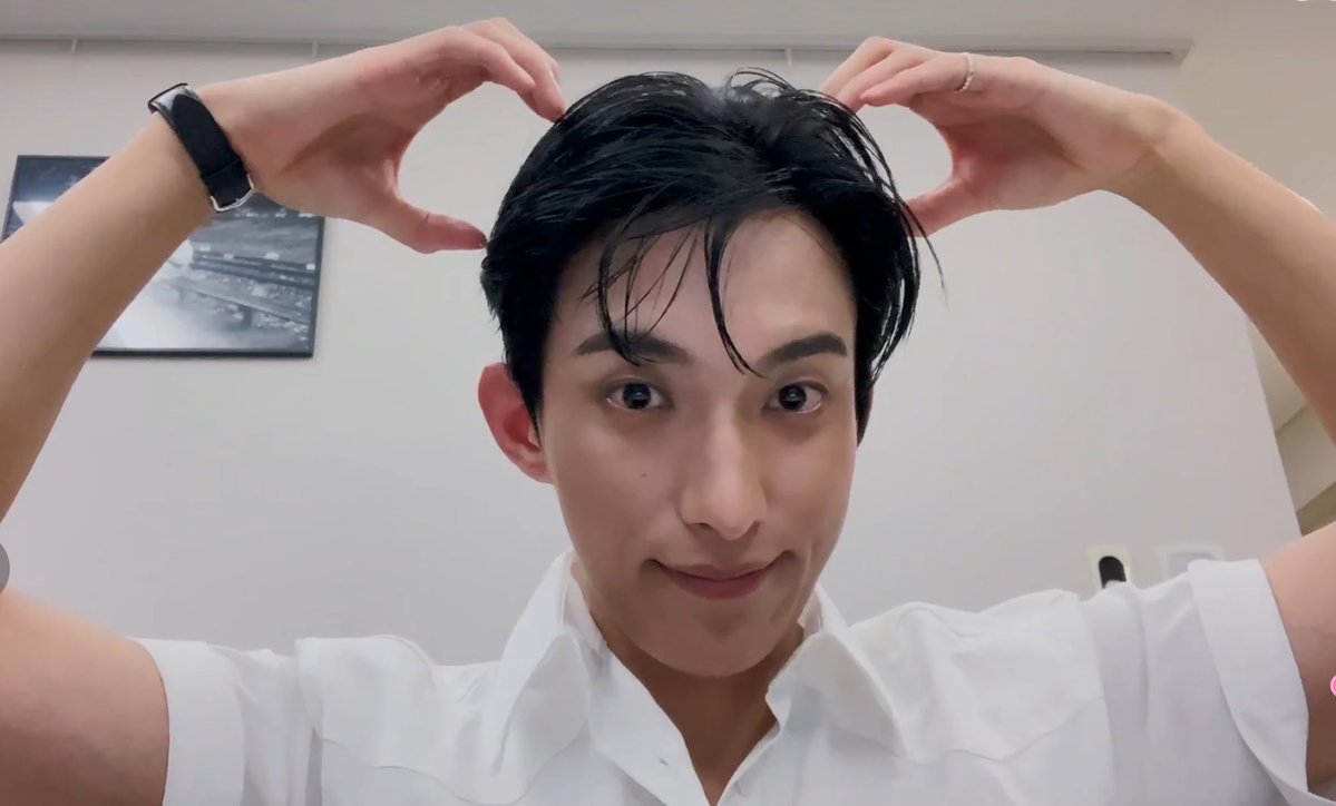 wonubliss's tweet photo. im gonna miss you big time, dokyeom! 🥹 https://t.co/6BklfHCKWf