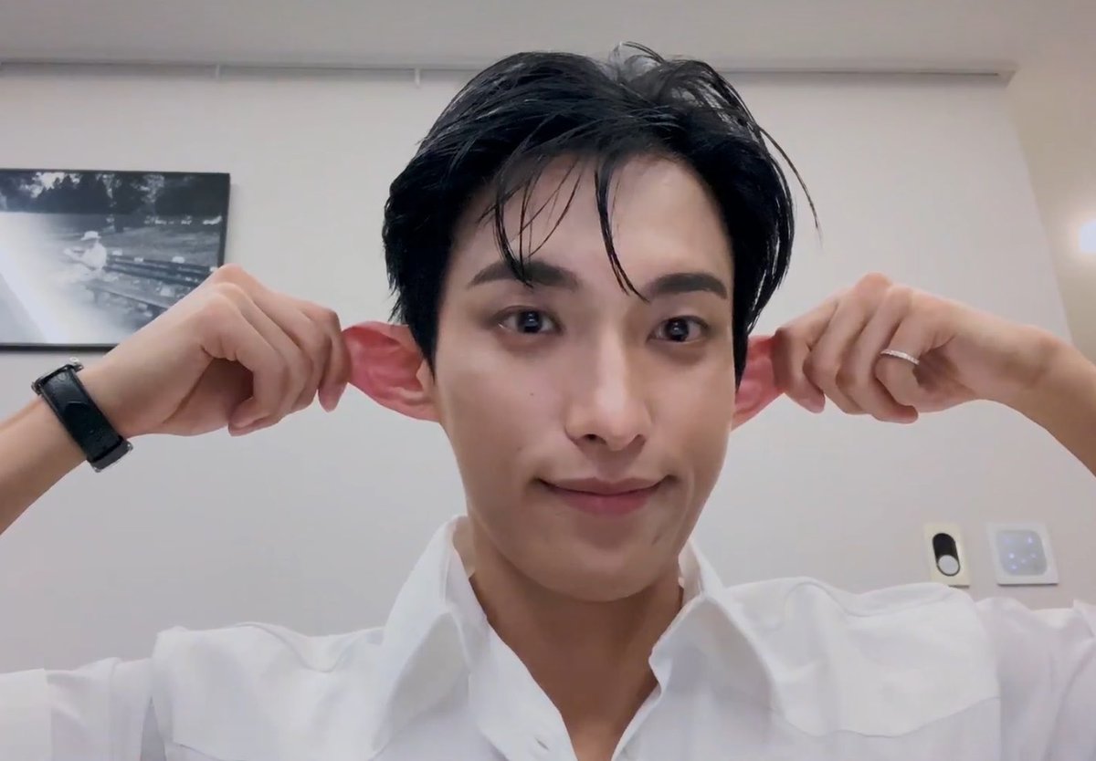 wonubliss's tweet photo. im gonna miss you big time, dokyeom! 🥹 https://t.co/6BklfHCKWf