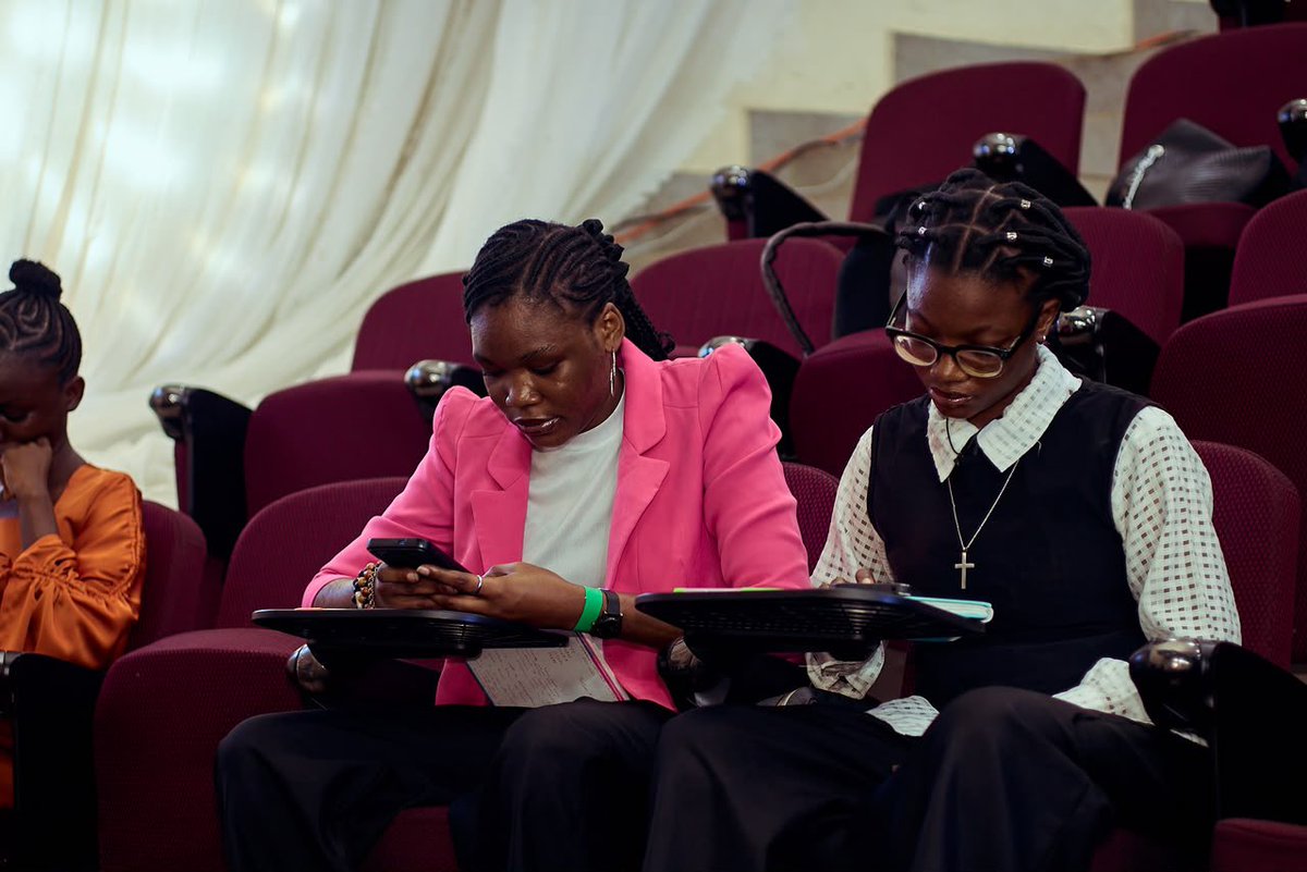 Toseenszn's tweet photo. 322 young Nigerians. 33 states. One stage. #PCY26 showed what happens when policy is taken seriously by the next generation. The full 2026 Policy Challenge compendium is now live.
https://t.co/vWpH9zMfmU https://t.co/dSZvzxWx5H