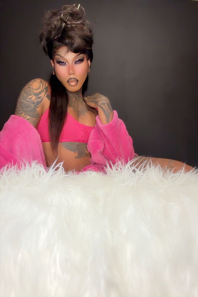 TheeKocoCaine's tweet photo. Good morning 💖 https://t.co/dHGnqP8Tcd