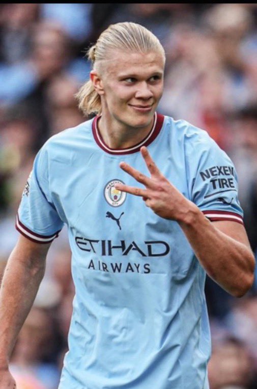 Jerrankingmedi9's tweet photo. Using numbers as case study 

Erling Haaland will DUNK on all Arsenal legends when it comes to strikers position.

Agree or disagree https://t.co/wOD7qc2SVU