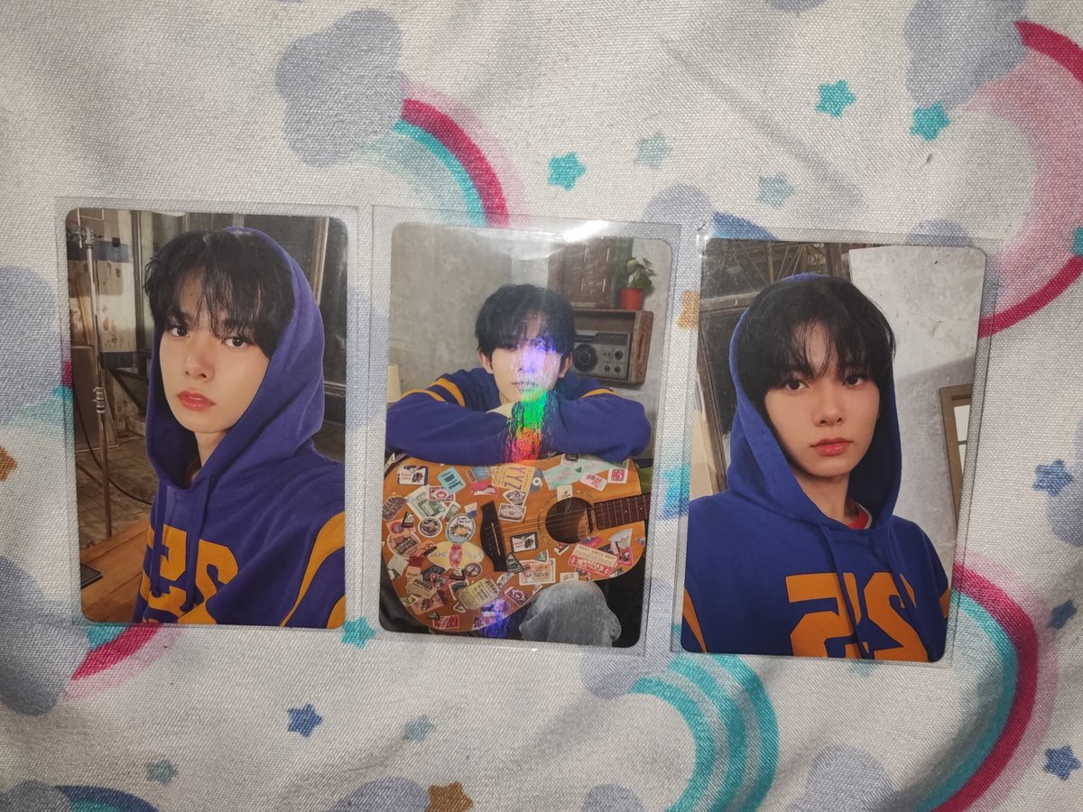 jayah0804's tweet photo. 🦇 wts lfb — enhypen quitting sale ph

heeseung hoodie set

⤷ official, onhand
⤷ PHP 1,500 + sf
⤷ sold as a set, payo only

loc: lipa, batangas
mod: jnt
mop: gcash

rfs: need funds

#. enhypen heeseung evan manifesto hoodie pc photocards ph https://t.co/8vviJv4DxS