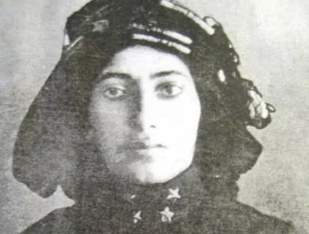 Egurbas_tr03's tweet photo. “Nene Hatun” görüyorum! https://t.co/1olWY7R4Cy