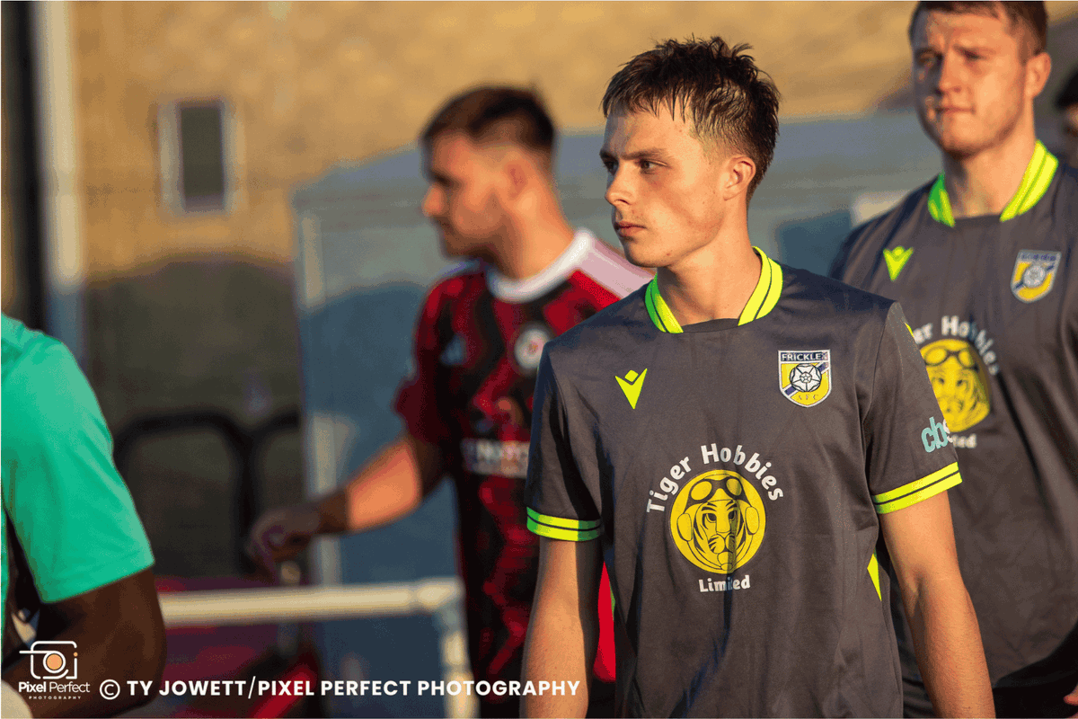 frickleyathfc's tweet photo. 𝐌𝐀𝐓𝐂𝐇 𝐏𝐇𝐎𝐓𝐎𝐒 📸

A big thank you to Pixel Perfect Photography for covering our FA Cup match against Campion AFC.

Their support is greatly appreciated.

The full set of photos can be found on the link below 👇

https://t.co/VfI7qUKYVC 

#ForzaFrickley #BackTheBlues https://t.co/vozshgZgUN