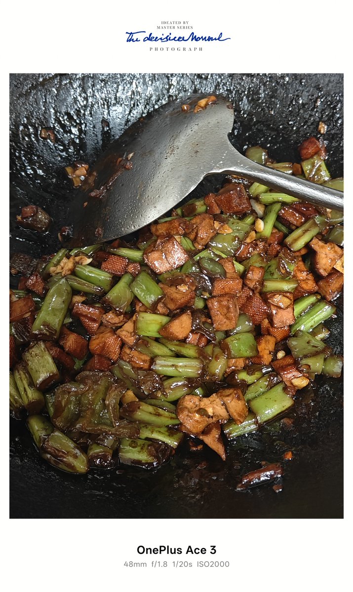 GL89a64GL's tweet photo. 青椒豆角炒豆腐，纯粹的拌饭菜 https://t.co/xlIZitPpQl