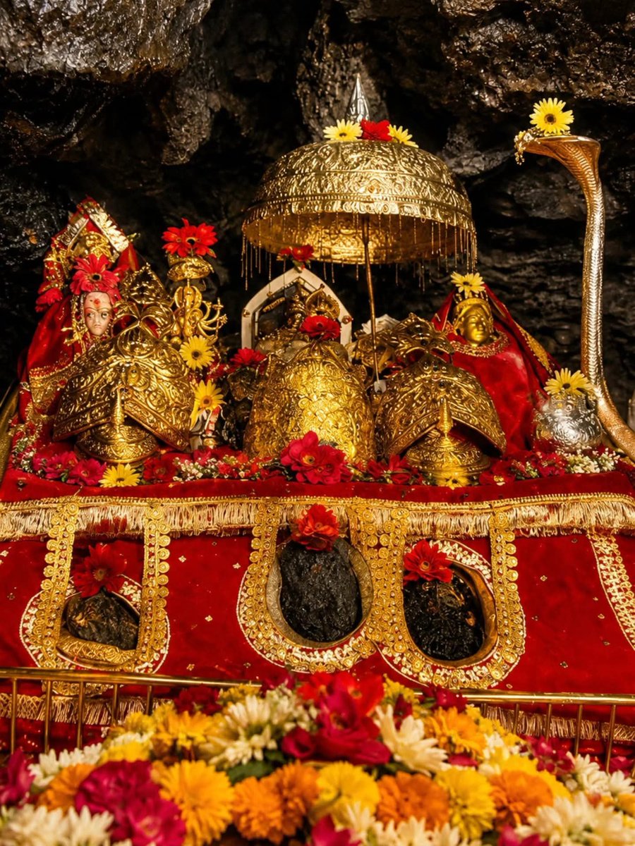 mahijamwal0404's tweet photo. Jai Mata Dukh Harni maa Vaishno devi 🙌🏼 https://t.co/Q1PCAnzrOs