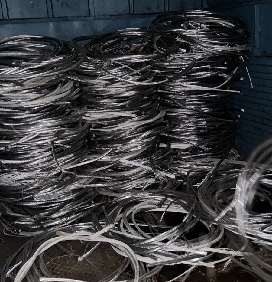 singraju4's tweet photo. Material: Soft &amp; Shiny Cable
Origin: India
Supply: Across India
Quality: 99.5 grade
Quantity Available: Bulk quantity avialable
Loading Location: Pune, Maharashtra
Inspection: Available
Contact Number : +91 8143447361 https://t.co/ONSjlDcd91