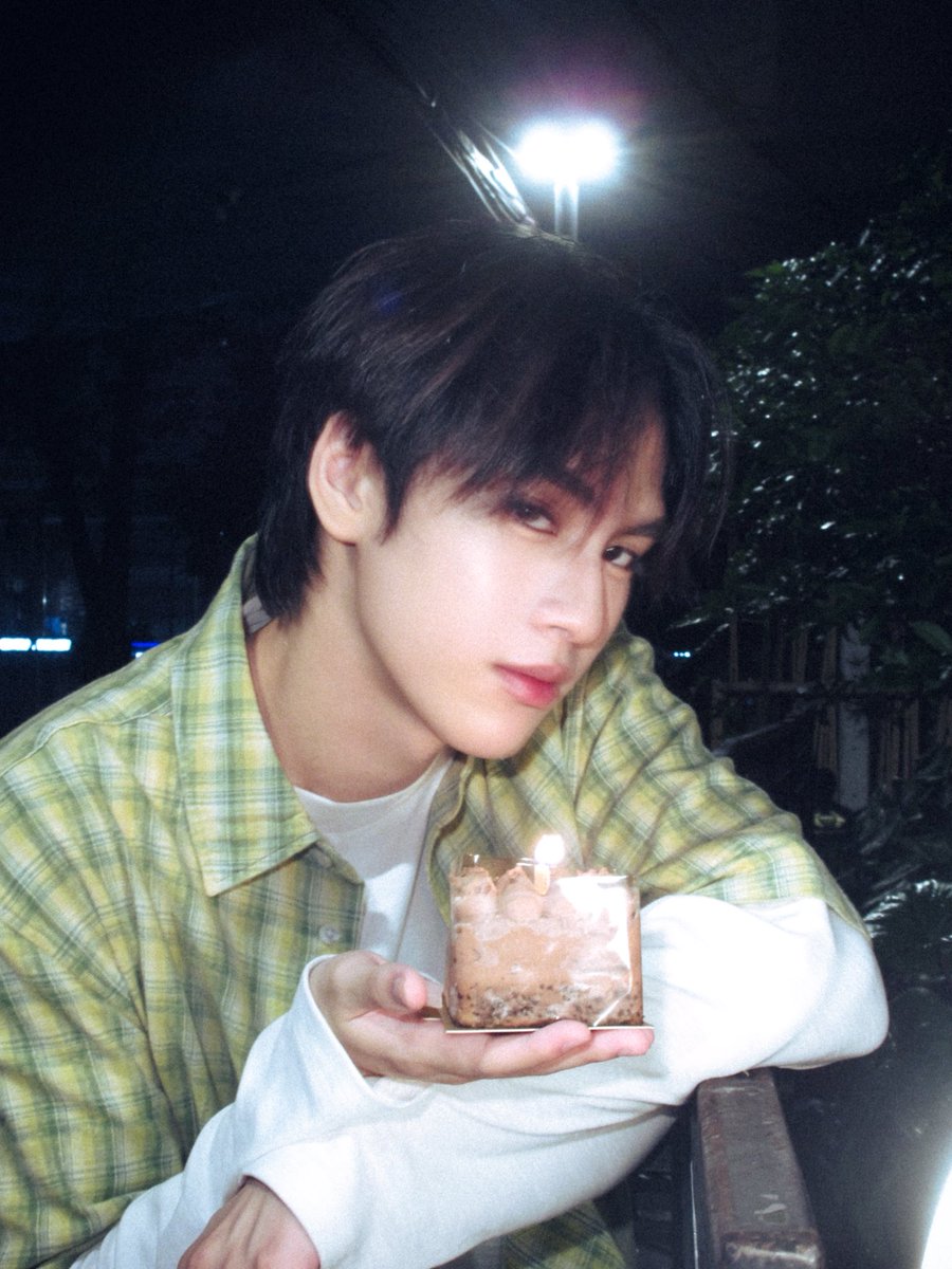chira_patt's tweet photo. แถมรูปคับบ ิิ
HBD TO PATJI 19TH
#SailingWithPatji19th
#chira_patt https://t.co/xw8gBvNGF7