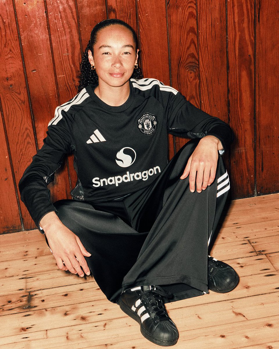 ManUtd's tweet photo. A million reasons, one United ♥️

This is our 2026/27 @adidasFootball third kit 🔥