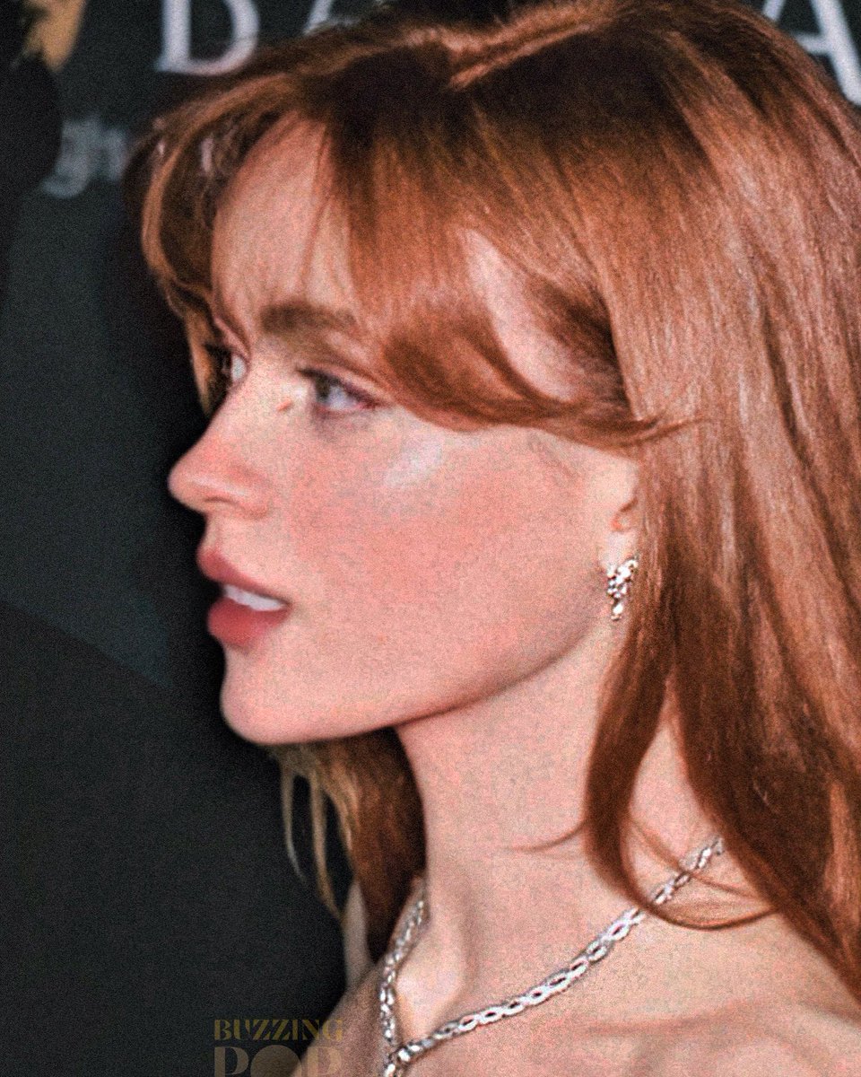 divaafiles's tweet photo. this godly side profile https://t.co/eAnoHuXa05