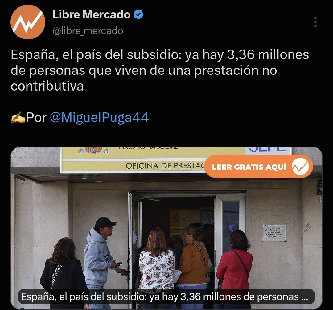 Erchiquitin1's tweet photo. @elEconomistaes Tres noticias que se explican mejor juntas

Aumentan las cotizaciones mientras reducen las pensiones para pagar subsidios a personas que no han contribuido nunca al sistema. Lo que viene siendo crear una clase clientelar que viva en pobreza controlada para perpetuarse en el poder https://t.co/7V8yErCp1j