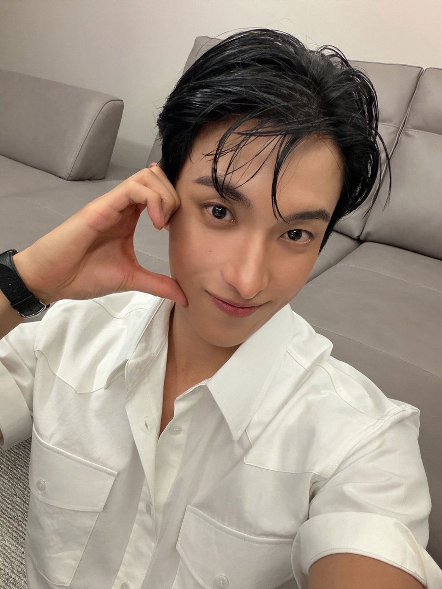wonubliss's tweet photo. DOKYEOM 🌟🤍 https://t.co/iYxThg0JUe