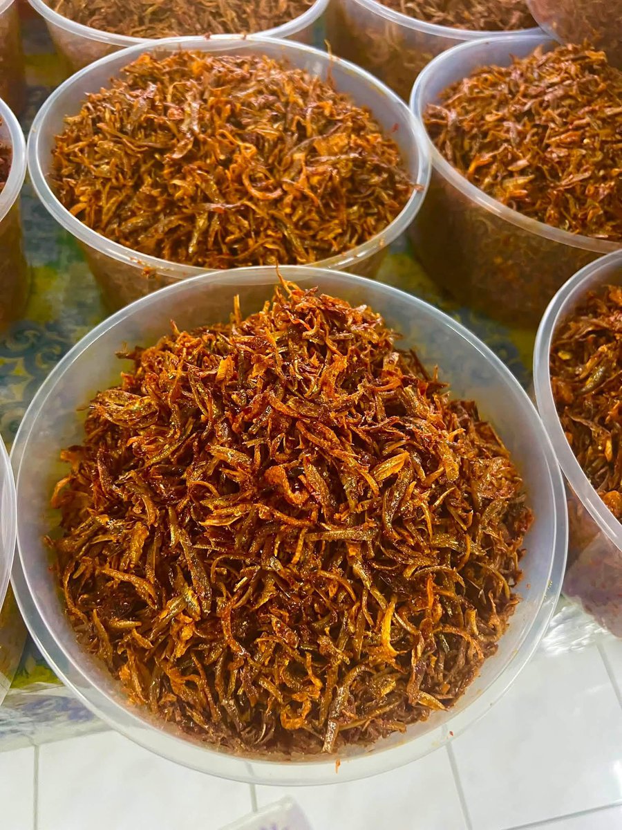 encikteruna87's tweet photo. Alhamdulillah siap tempahan 23kg Sambal Goreng Bilis
#daridapurbujang #cookwithpassion #pulaupangkor #perak https://t.co/q7tDniD2Ce