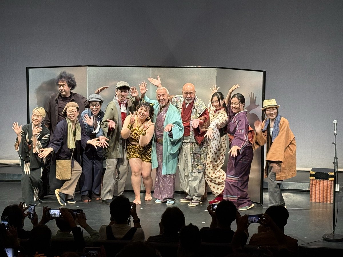naruseikko's tweet photo. 朗読劇の表現幅、なんで広いんでしょうね。いろんな可能性を感じます。
とにかく笑えて、なのに胸が締め付けられる「新モモタロー」と、じんわり熱くなって、泣き笑いできる「���中未遂」の二本立て。
明日までの公演だそうです。とてもいい時間でした。
#はんなりラジオ https://t.co/JdC24cD6Nl
