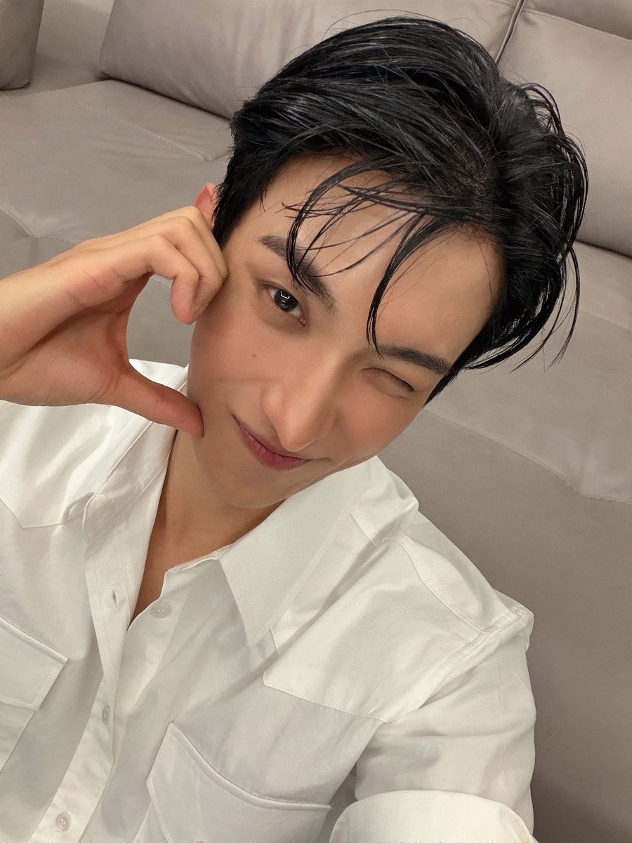 lxhanu's tweet photo. 이 사랑둥이를 어째 🤍 https://t.co/MwOUBxLEr0