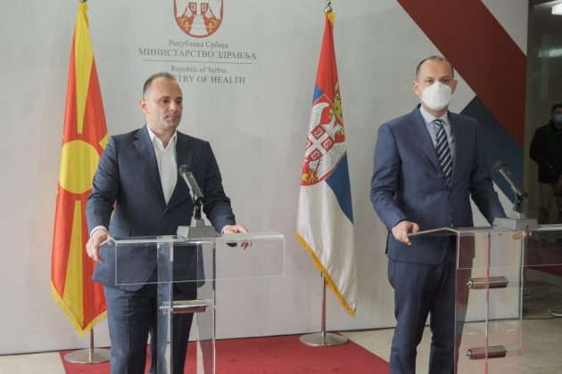 Hank___Chinaski's tweet photo. Никој во Македонија досега не бил поблизок до Вучиќ од власта на СДС со Заев, Таче, Стево и Венко како министер, секој месец се среќаваа некогаш и повеќе пати, се дружеа по кафани, му се молеа за помош и сега истите зборат за некаков српски свет што е бугарски наратив https://t.co/WcHgmXilRB